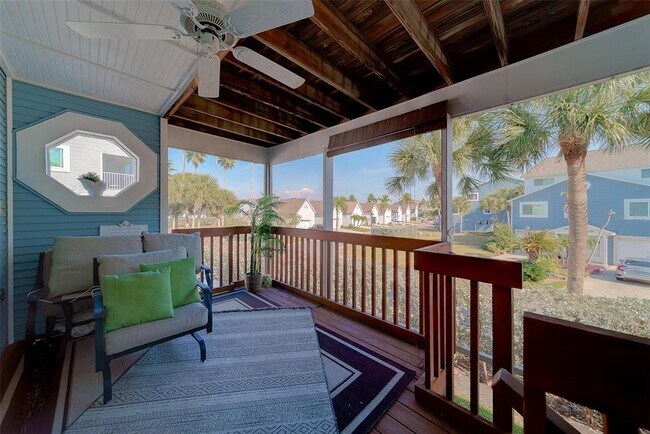 Building Photo - 911 Harbour House Dr