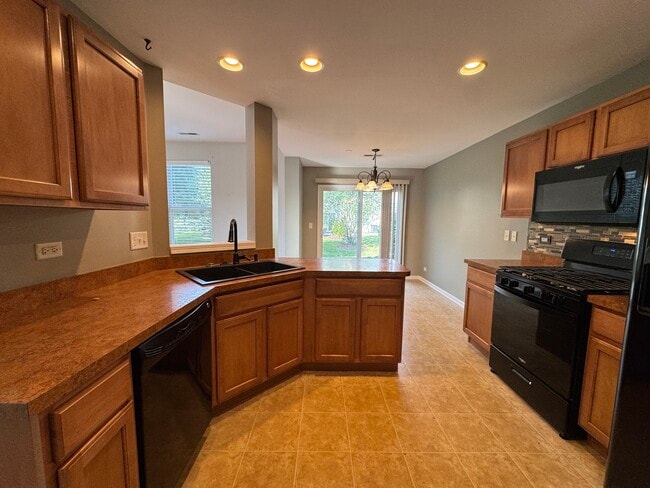 Building Photo - 1399 Crimson Ln