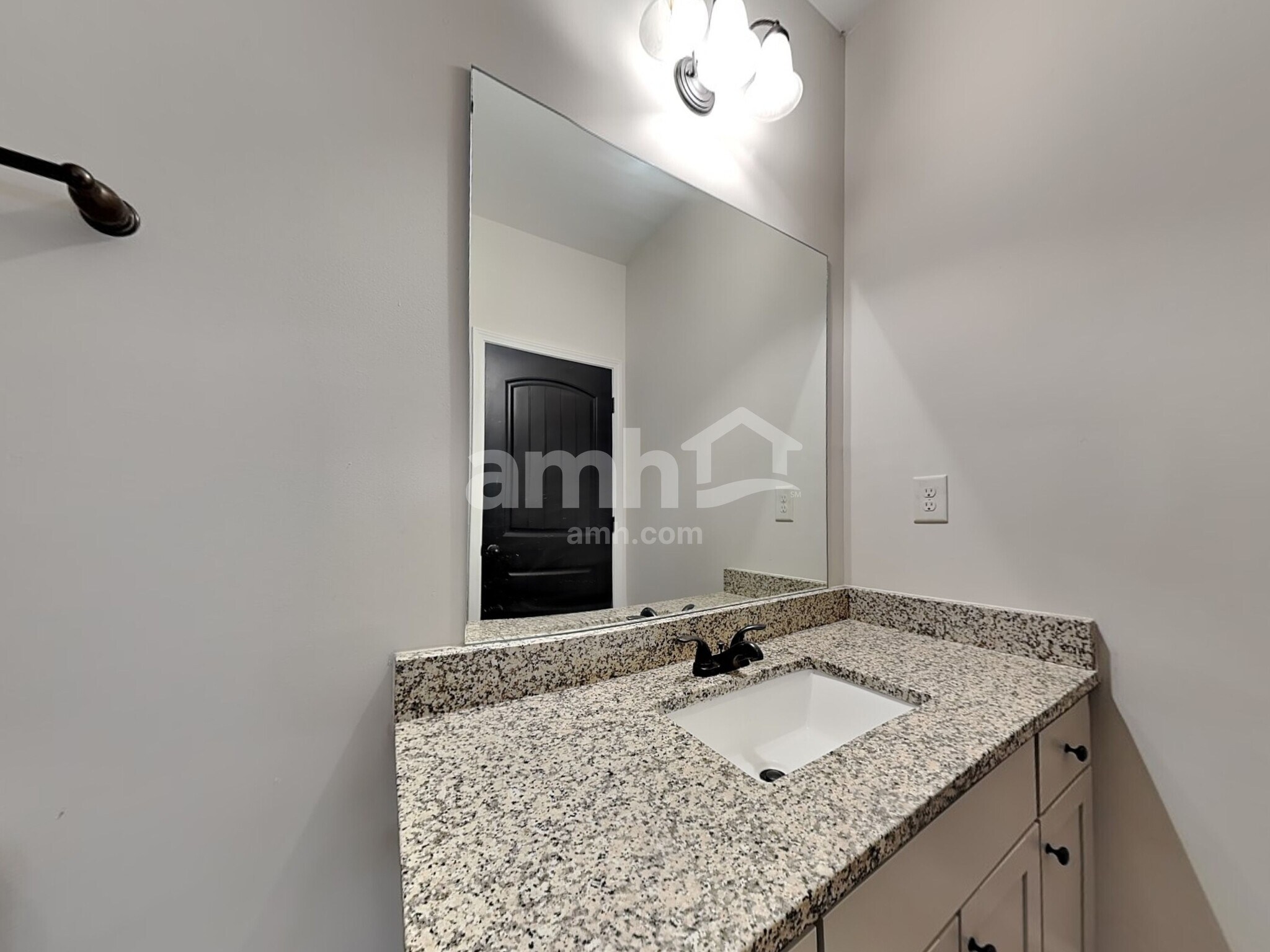 Building Photo - 2565 Dolostone Way