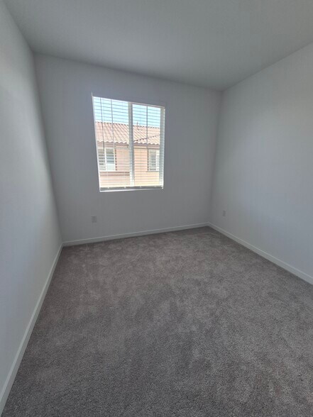 Building Photo - 34543 Ciruela Ave