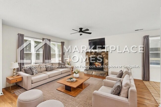 Building Photo - 3252 Greenhill Ct