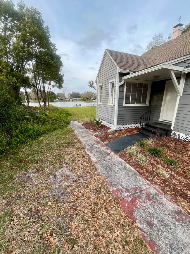 Building Photo - 311 Concord Dr