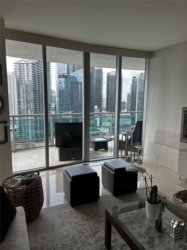 Building Photo - 350 S Miami Ave