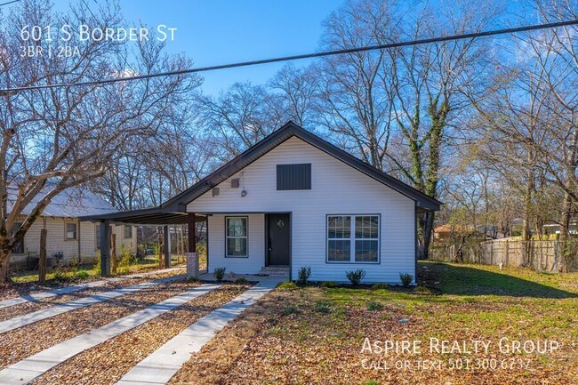 Building Photo - Completely updated 3 bedroom Benton Home