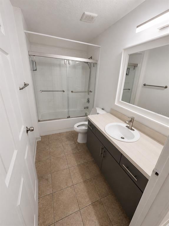 Building Photo - 3029 Walnut Ct