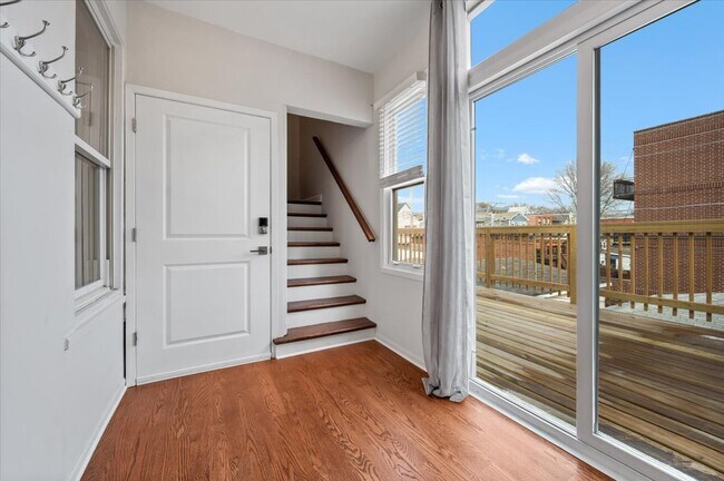 Building Photo - 2939 N Ashland Ave