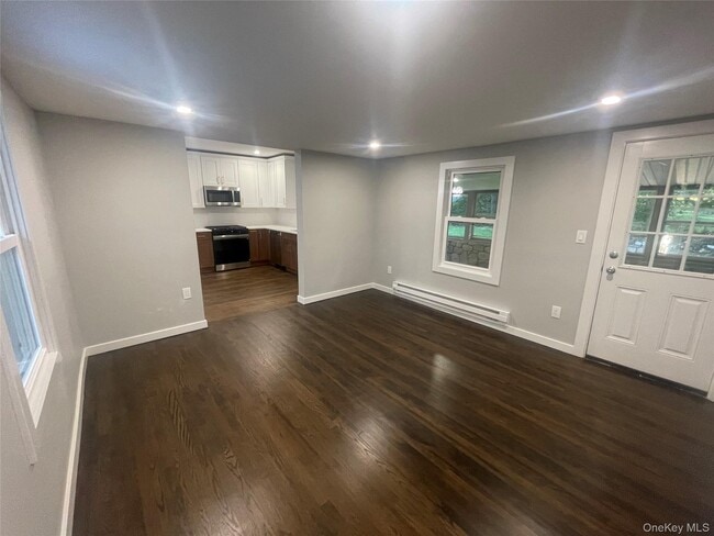 Building Photo - 33 Mailler Ave