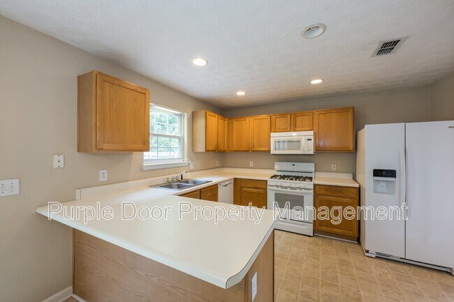 Building Photo - 304 Meadow Point