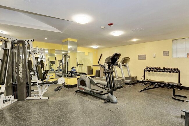 Building Photo - 2500 Q St NW