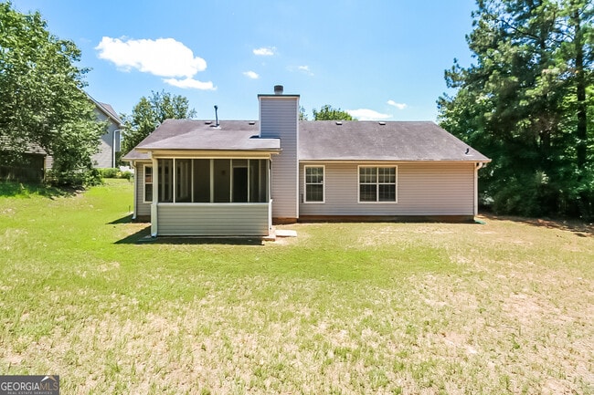 Building Photo - 1012 Forest Glen