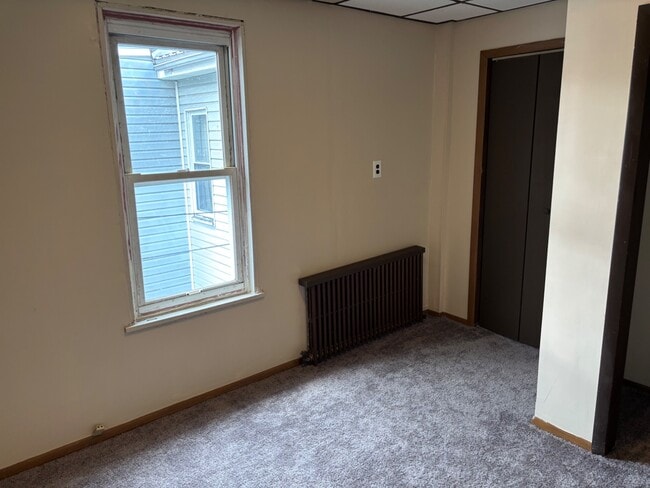 Building Photo - 435 1st Ave
