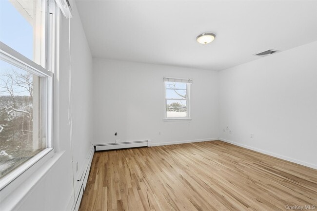 Building Photo - 1618 Morningview Dr