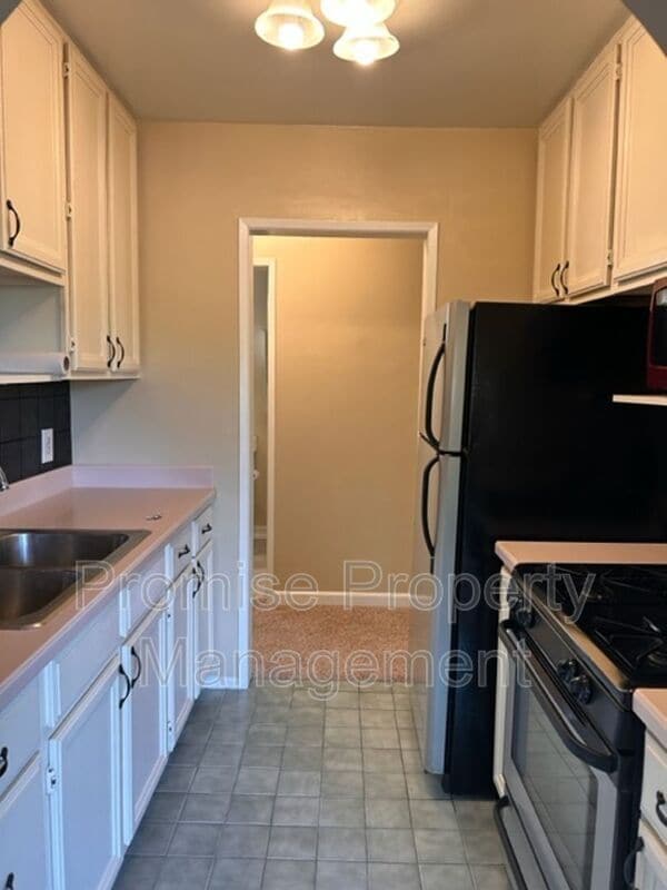 Building Photo - 2929 Fire Mountain Dr