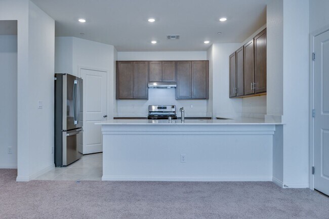 Building Photo - New House!!! Inspirada!!! Across from future Community Pool/Park!!! Tankless water heater!!