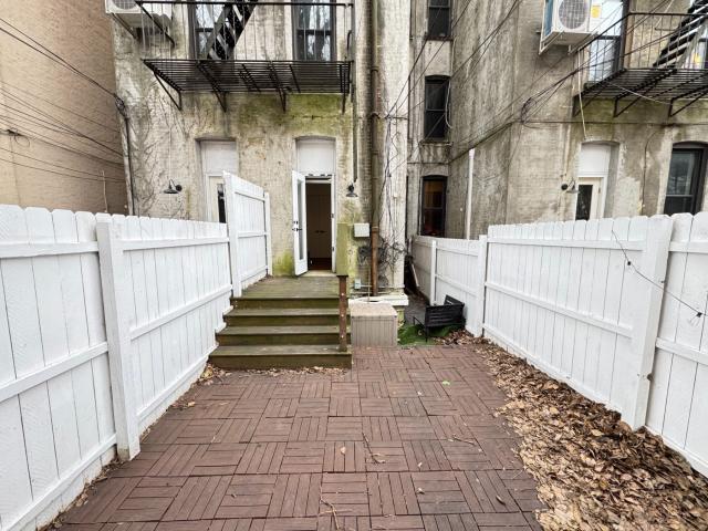 Building Photo - 2 bedroom in Brooklyn NY 11231