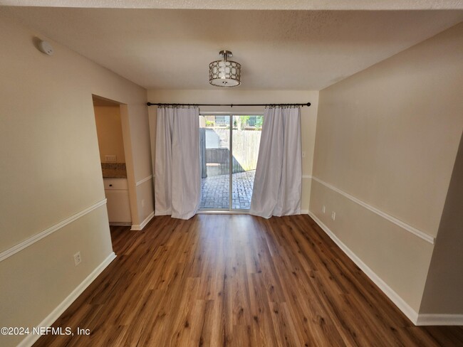 Building Photo - 4390 Herschel St