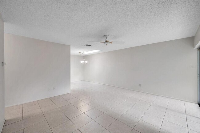 Building Photo - 2291 Shelly Dr