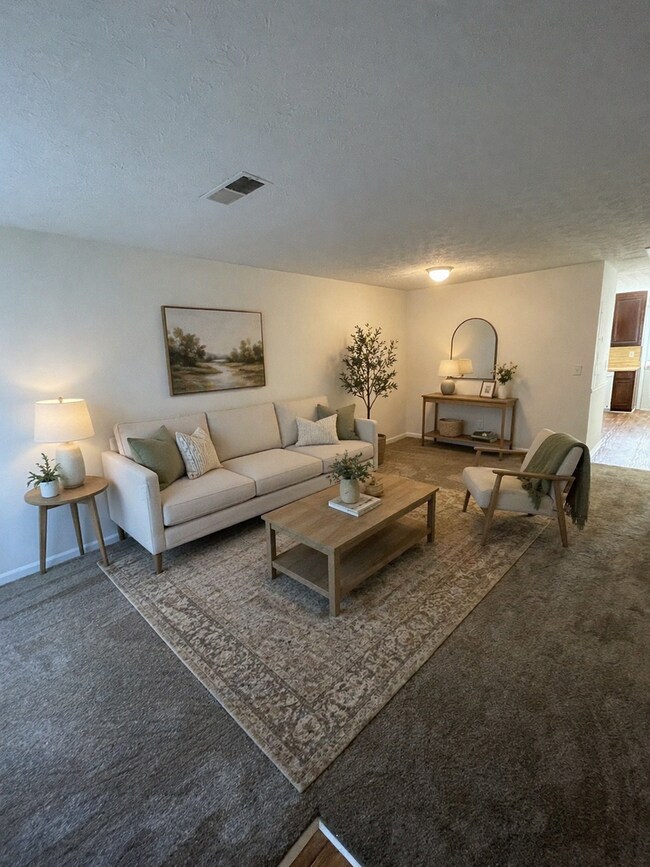 Building Photo - 8821 W Hills Ct