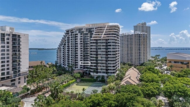 Building Photo - 520 Brickell Key Dr