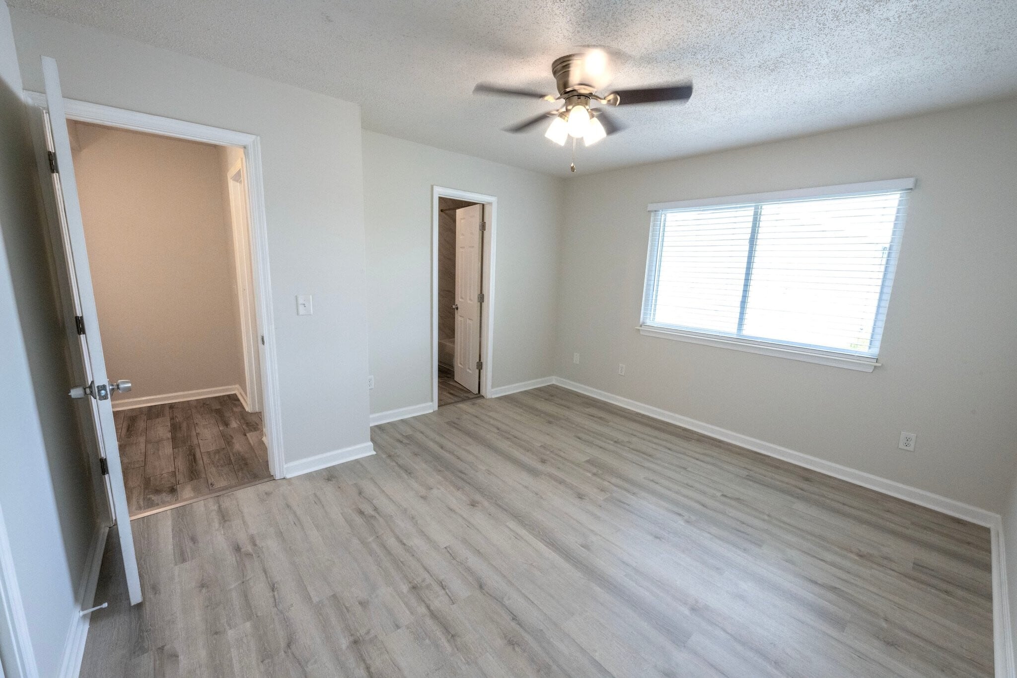 Building Photo - 2922 Ormond Ave