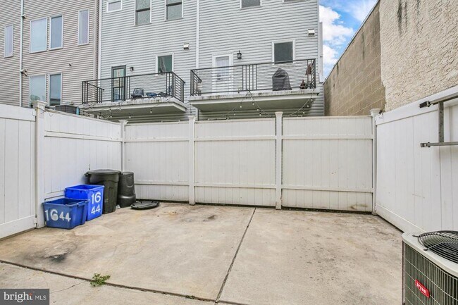 Building Photo - 1644 N 2nd St