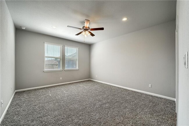 Building Photo - 2924 Sage Ranch Dr