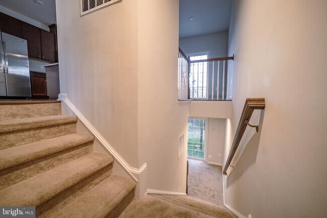 Building Photo - 9816 Cedarmass Cir