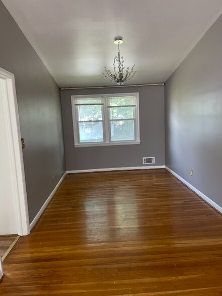 Building Photo - 3803 Cherrybrook Rd