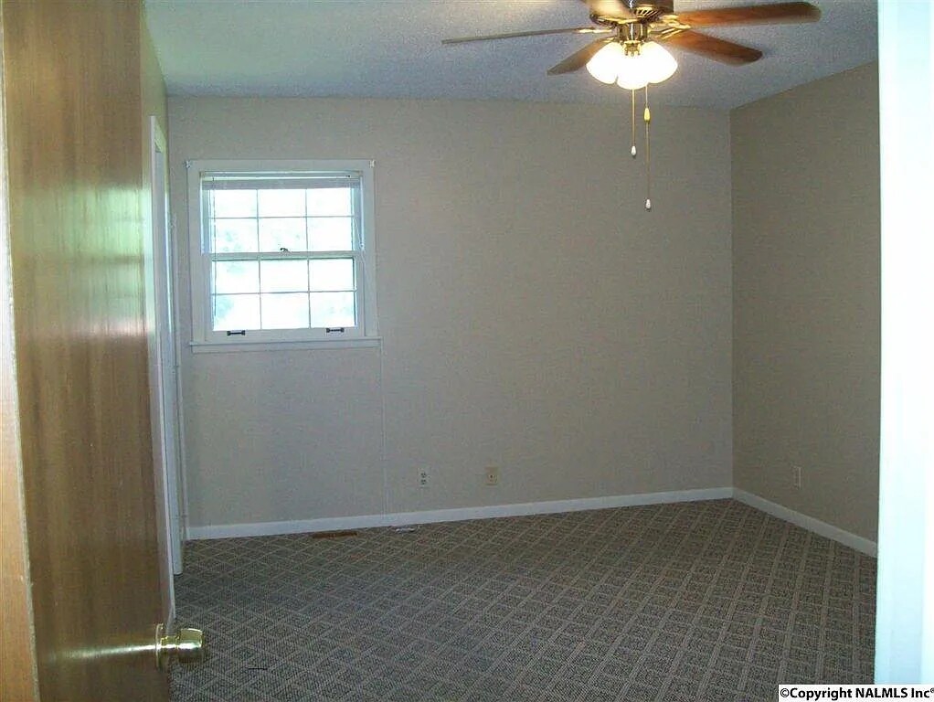 Building Photo - 11318 Crestfield Dr SE