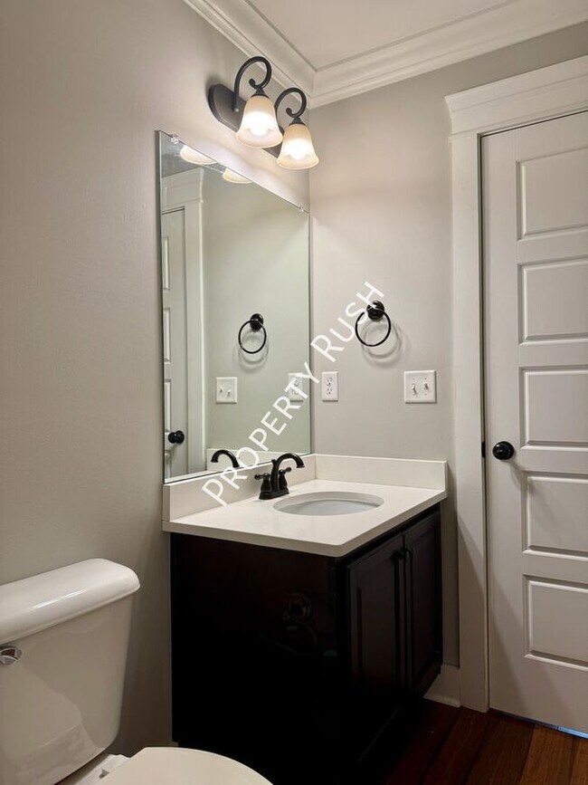 Building Photo - 6477 Olin Ln