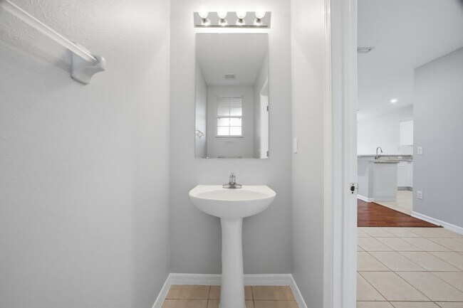 Building Photo - 6407 Barksdale Way