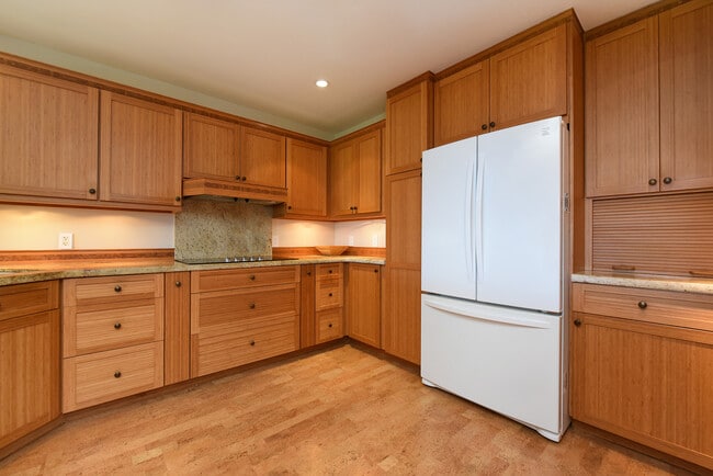 Building Photo - 50 Puu Anoano St