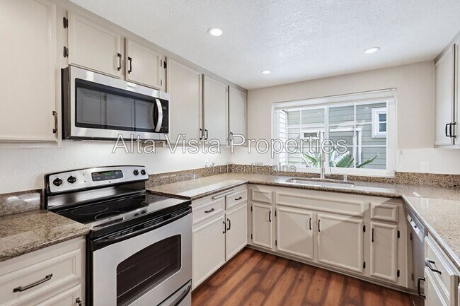 Building Photo - 4204 3rd Avenue