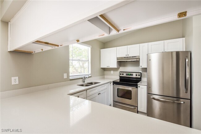 Building Photo - 2052 NW 3rd Terrace