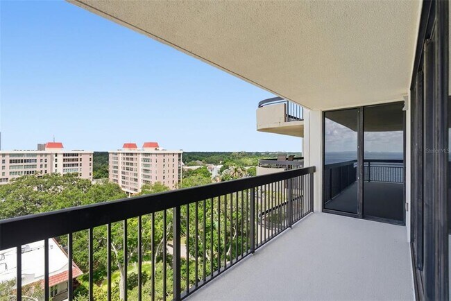 Building Photo - 2413 Bayshore Blvd