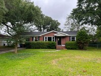 Building Photo - 3 Bedroom 1 Bath House - James Island