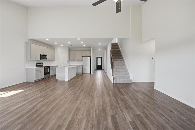 Building Photo - 3253 Cumby Dr