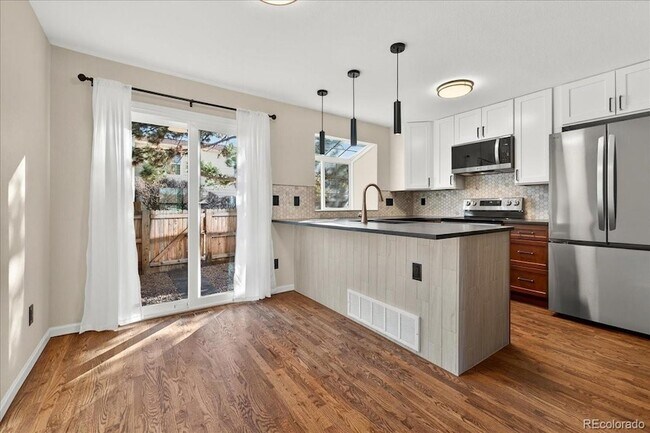 Building Photo - 7635 S Steele St