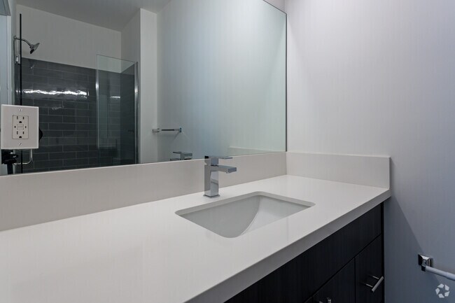 2BR, 2BA - Savanna 7th Avenue