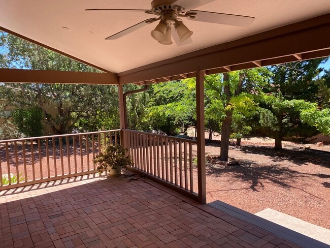Building Photo - 2285 Sanborn Dr