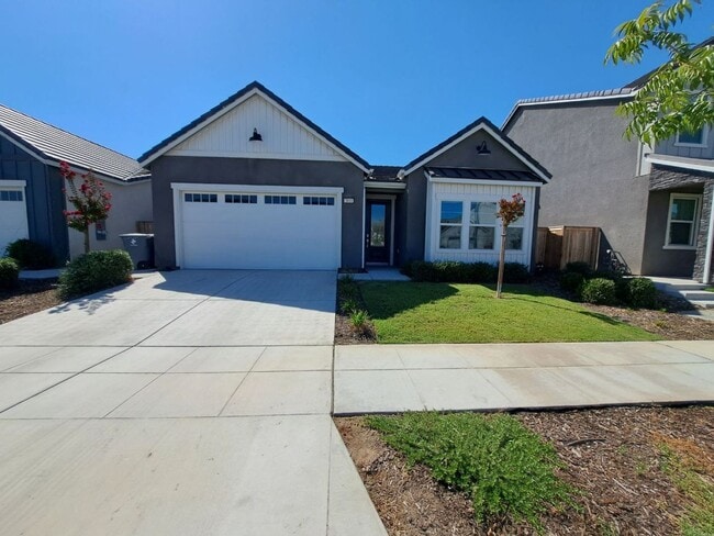 Building Photo - Move in Special: $500 Off Your First Month...