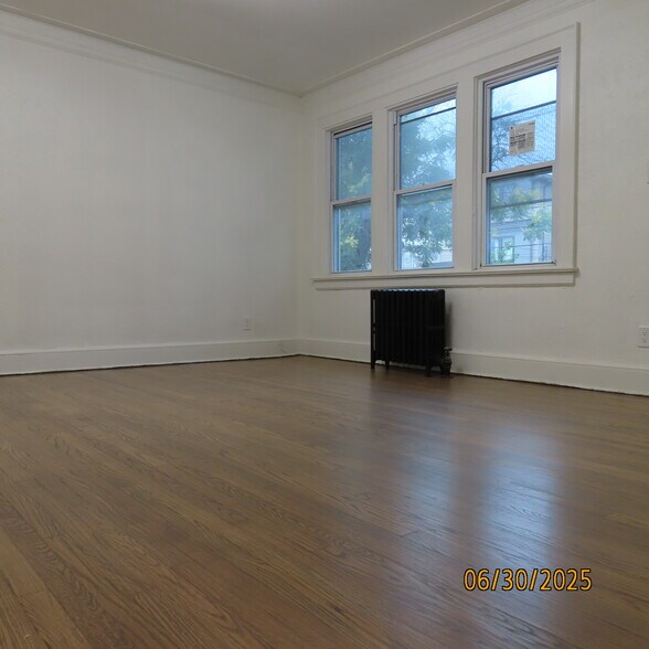 Building Photo - 348 Boyden Ave