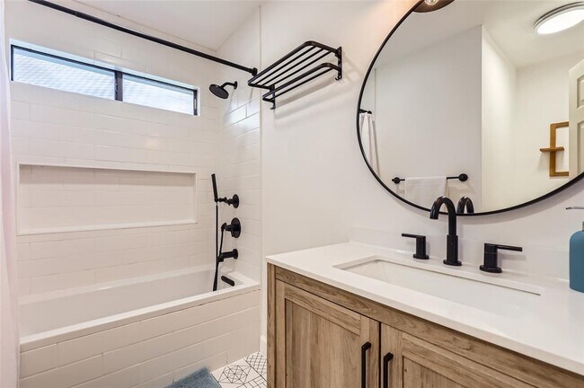 Building Photo - 13205 Kepler Cove