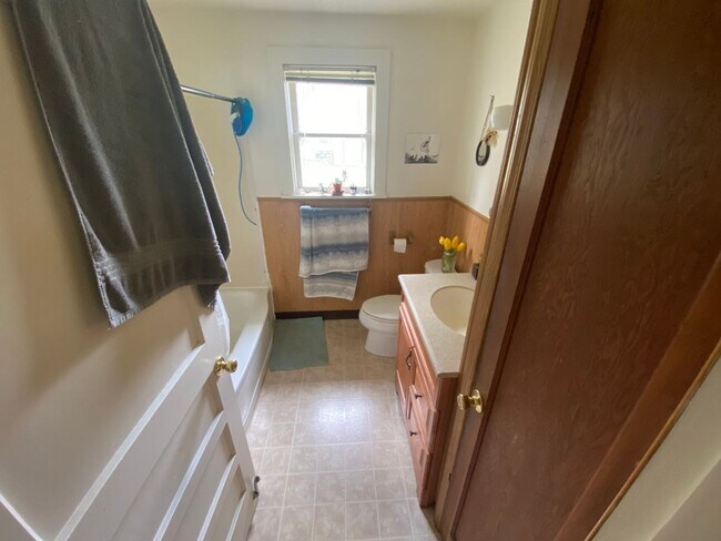Building Photo - Quiet Corner Lot House with Large Backyard