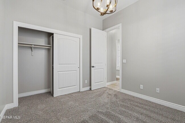 Building Photo - 7430 Sidewinder Bnd