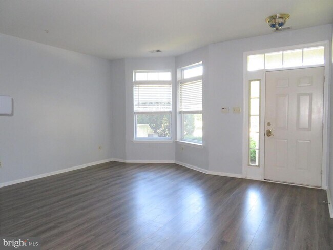 Building Photo - 113 Dresher Woods Dr
