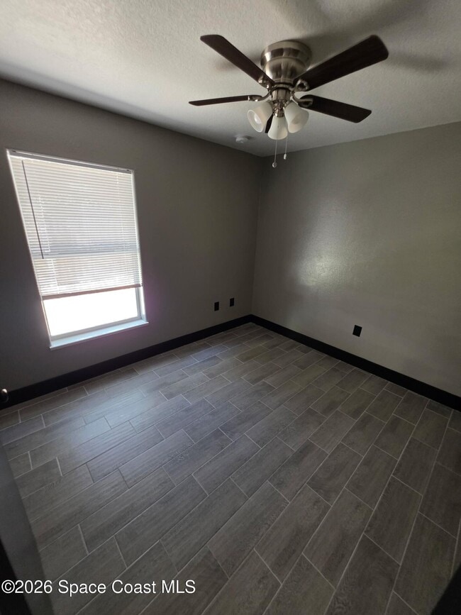 Building Photo - 5626 Andrea St