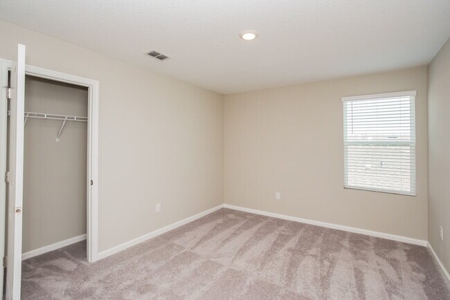 Building Photo - 2088 Harris Hawk Ave