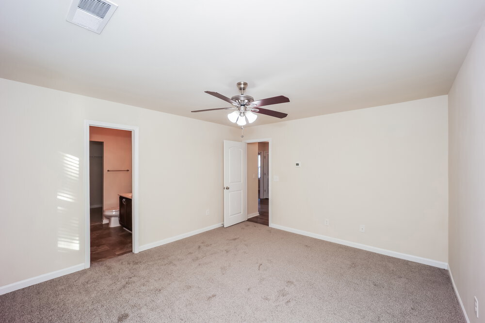 Building Photo - 12047 Quail Dr