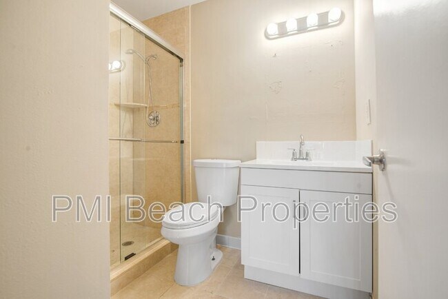 Building Photo - 516 Meadows Cir